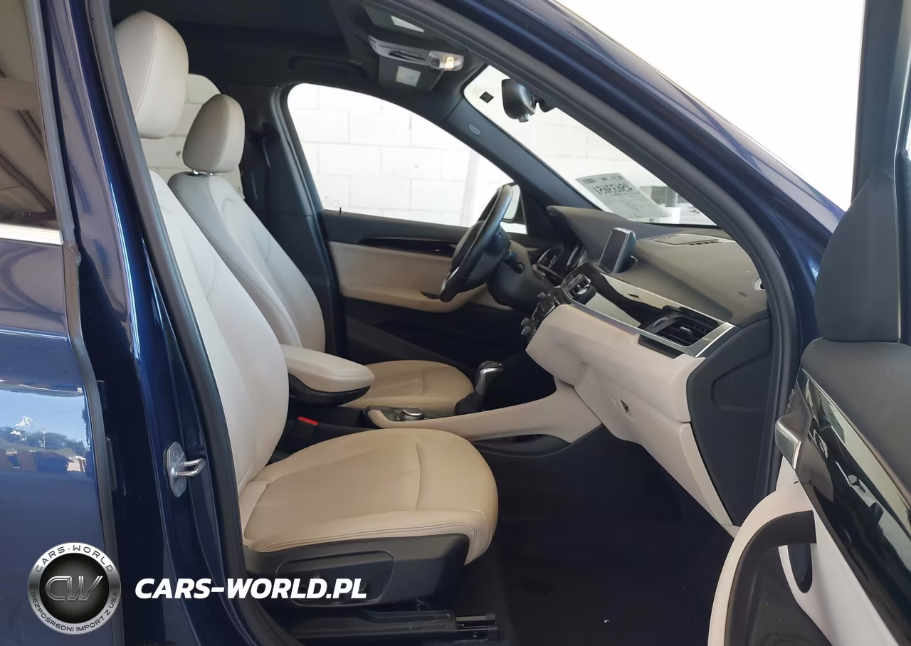 2018 BMW X1 Sdrive28I VIN:WBXHU7C37J3H43234 - 5