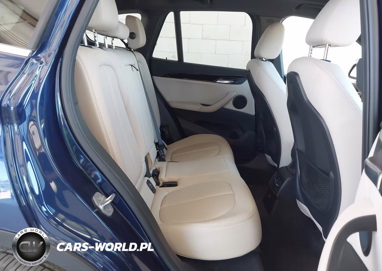 2018 BMW X1 Sdrive28I VIN:WBXHU7C37J3H43234 - 8
