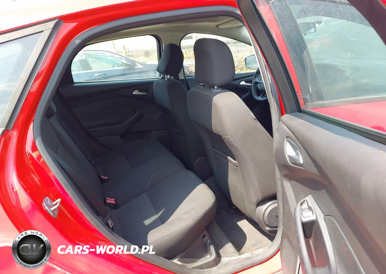 2016 Ford Focus Se VIN:1FADP3K27GL216570 - 8
