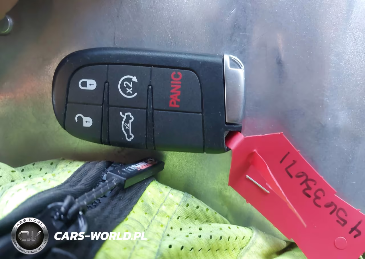 2018 Jeep Grand Cherokee Srt 4X4 VIN:1C4RJFDJ4JC300103 - 11