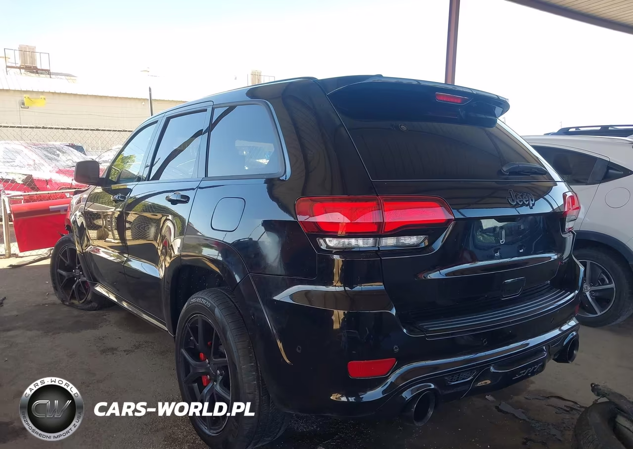 2018 Jeep Grand Cherokee Srt 4X4 VIN:1C4RJFDJ4JC300103 - 3