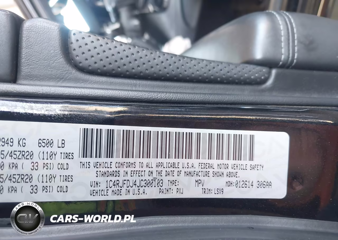 2018 Jeep Grand Cherokee Srt 4X4 VIN:1C4RJFDJ4JC300103 - 9
