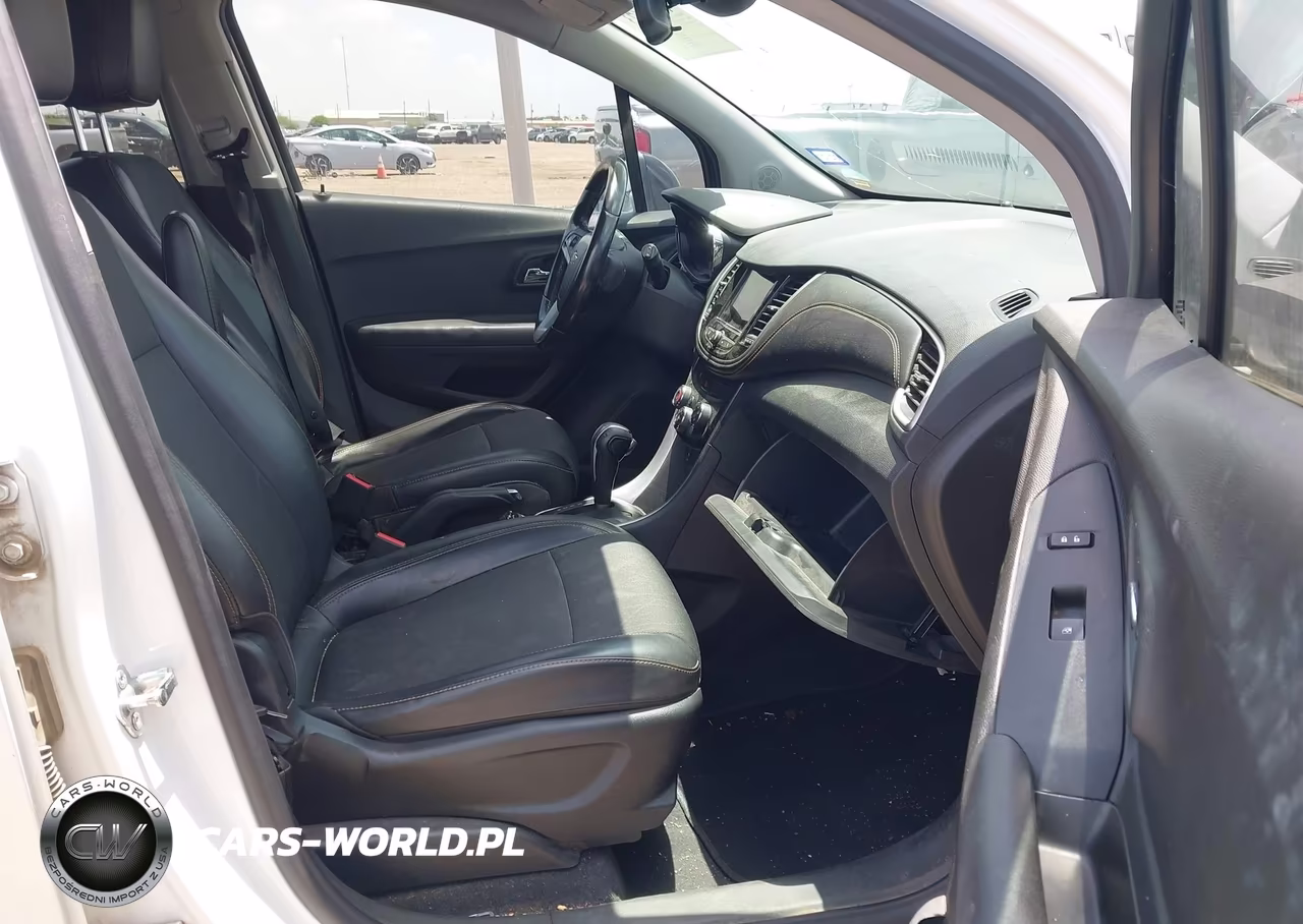 2019 Chevrolet Trax Lt VIN:3GNCJLSB6KL243559 - 5