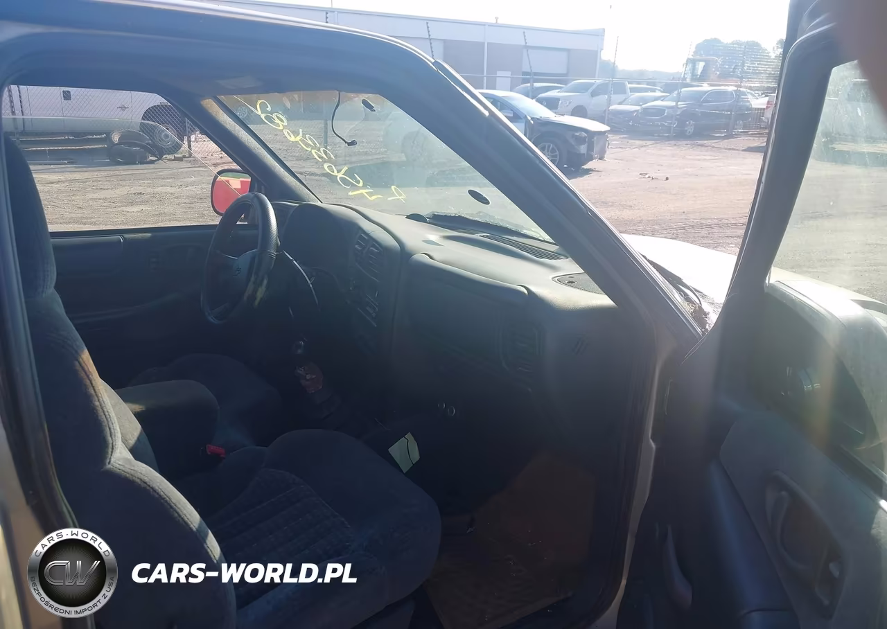 1999 Chevrolet S-10 Ls VIN:1GCCS1946XK219644 - 5