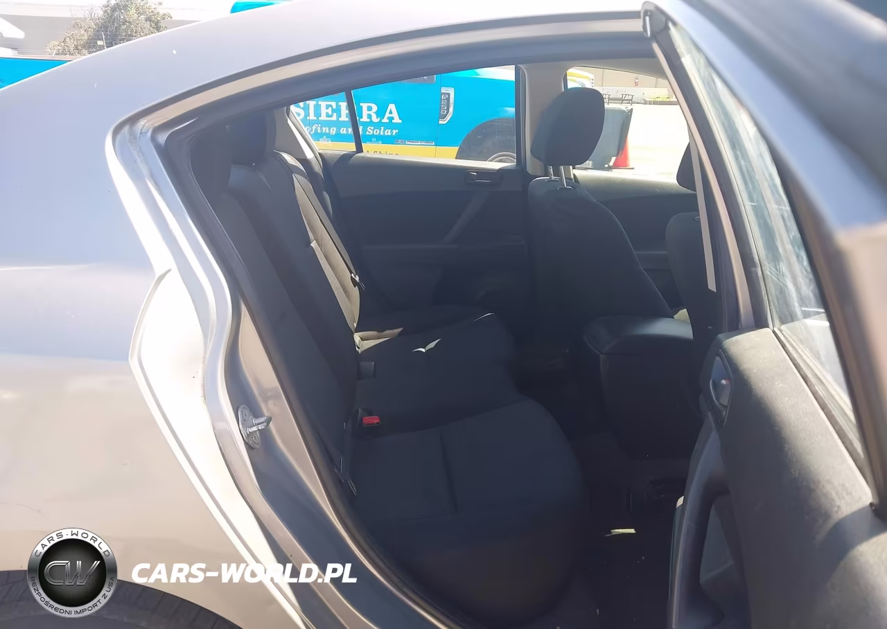 2011 Mazda Mazda3 I Sport VIN:JM1BL1UG7B1467913 - 8