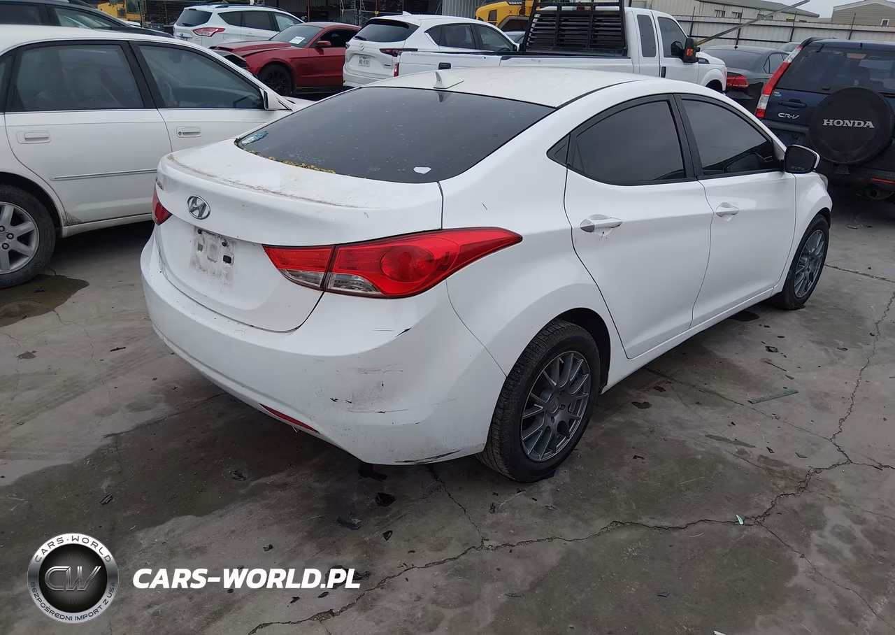 2013 Hyundai Elantra Gls VIN:5NPDH4AE6DH167855 - 4