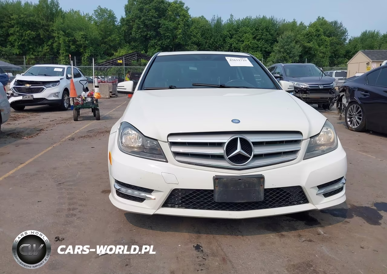 2012 Mercedes-Benz C 300 Sport 4Matic VIN:WDDGF8BB1CR238049 - 6