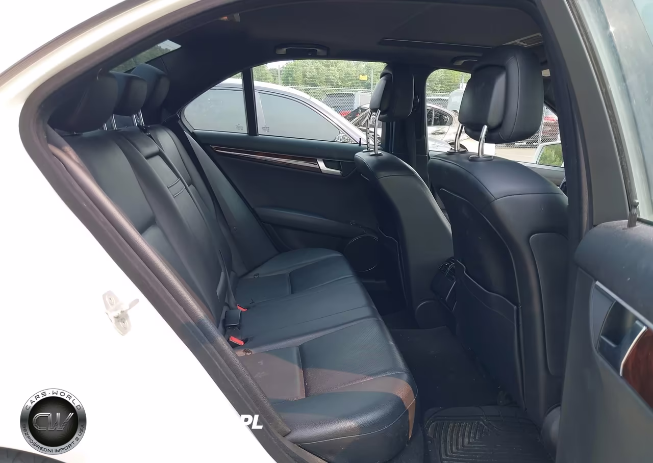 2012 Mercedes-Benz C 300 Sport 4Matic VIN:WDDGF8BB1CR238049 - 8