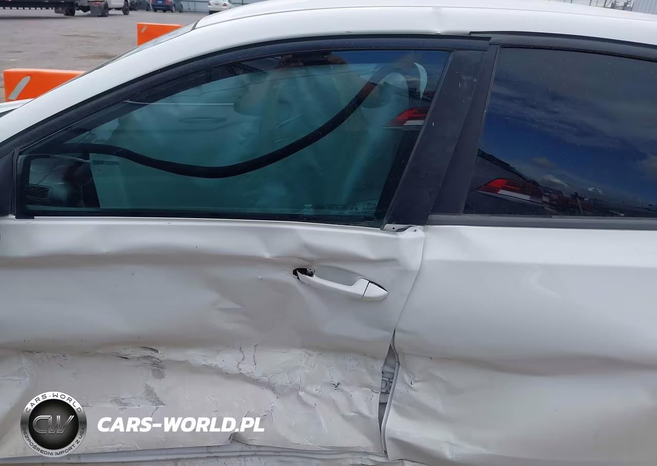 2019 Kia Forte Lxs VIN:3KPF24AD6KE133885 - 15