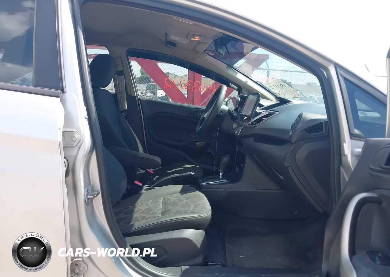 2012 Ford Fiesta Se VIN:3FADP4BJ9CM111843 - 5