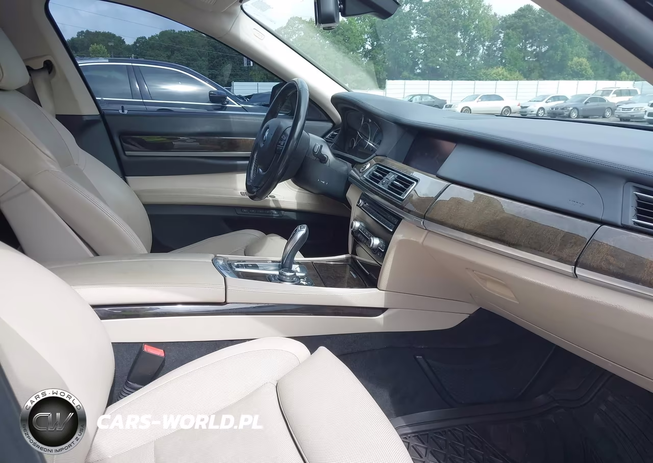 2012 BMW 740I VIN:WBAKA4C51CC613698 - 5