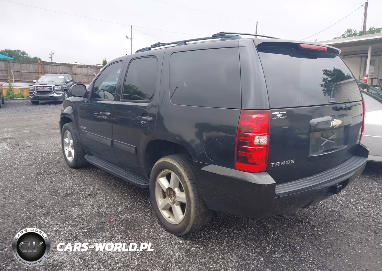 2011 Chevrolet Tahoe Ls VIN:1GNSCAE00BR180147 - 3