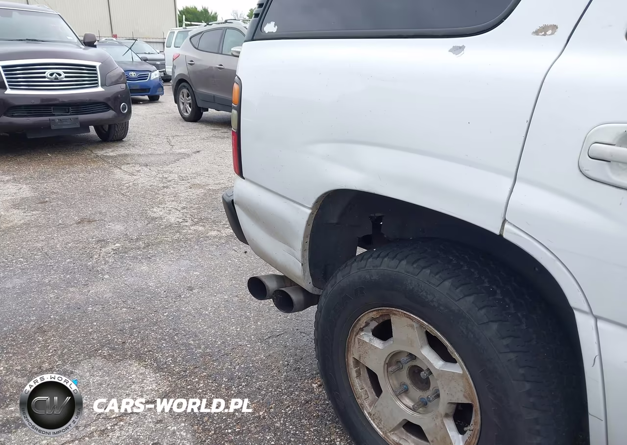 2005 Chevrolet Tahoe Lt VIN:1GNEC13T15R186389 - 12
