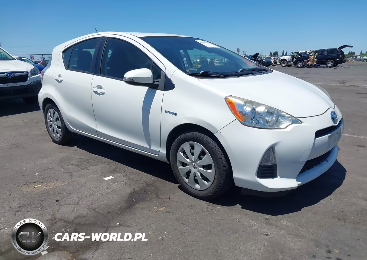 2014 Toyota Prius C Three