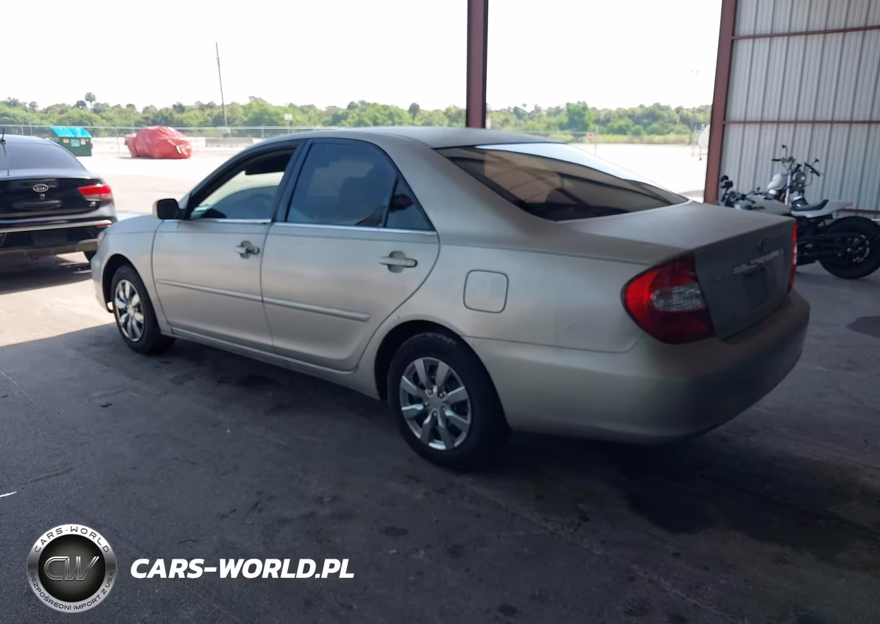 2003 Toyota Camry Le VIN:4T1BE32K73U162484 - 3