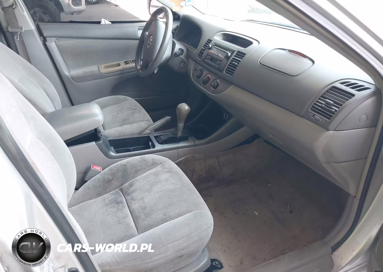 2003 Toyota Camry Le VIN:4T1BE32K73U162484 - 5