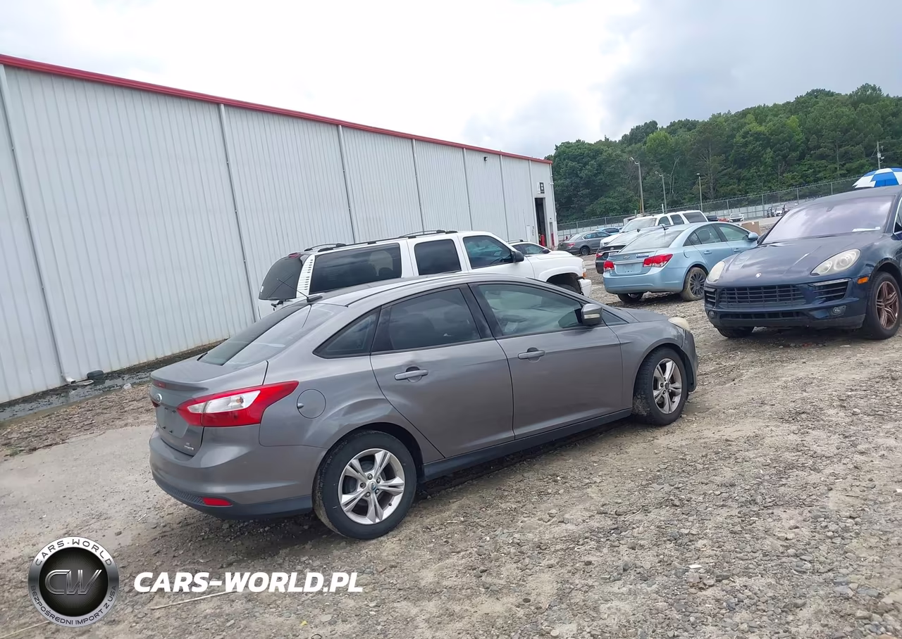2013 Ford Focus Se VIN:1FADP3F2XDL136296 - 4