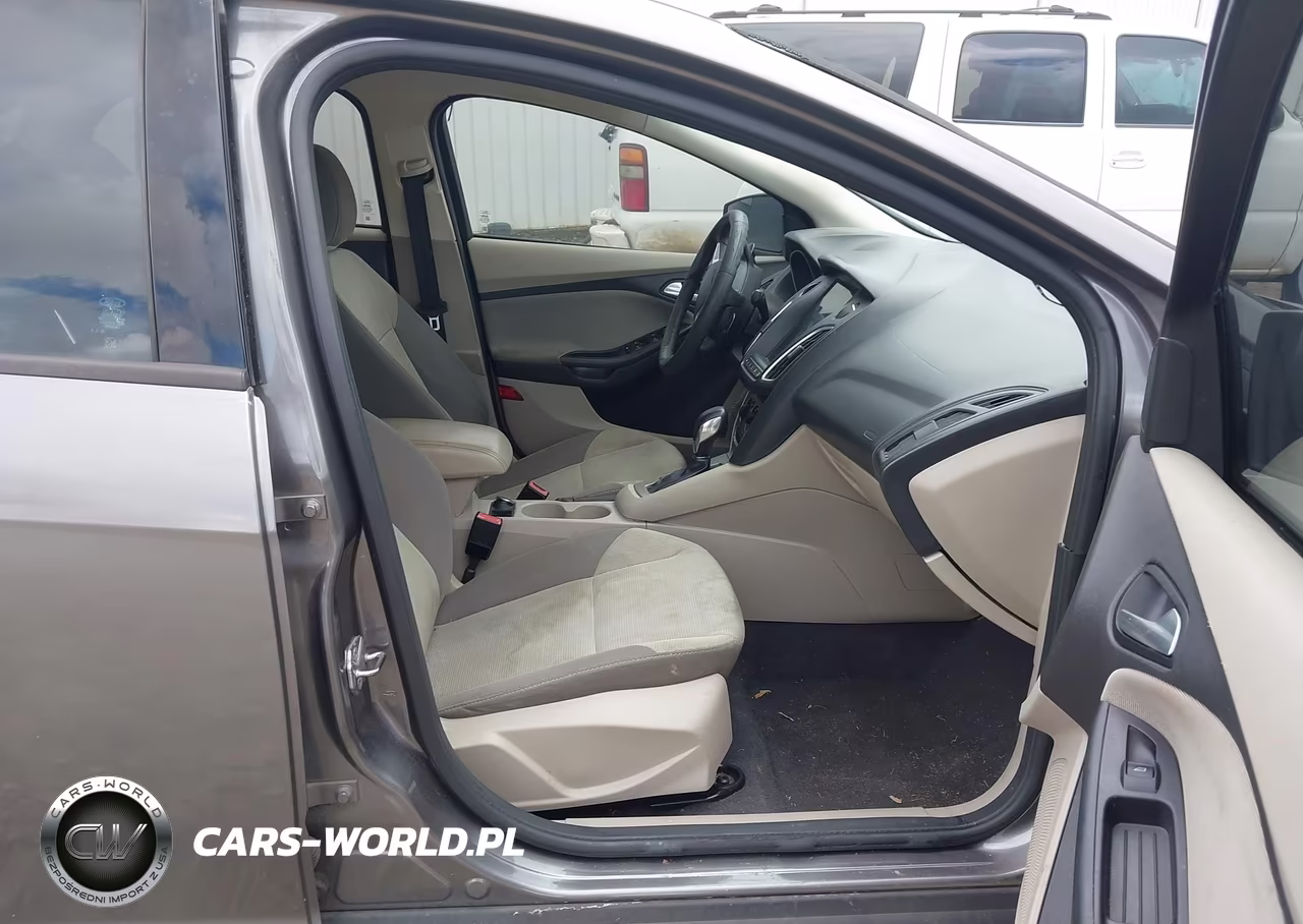 2013 Ford Focus Se VIN:1FADP3F2XDL136296 - 5