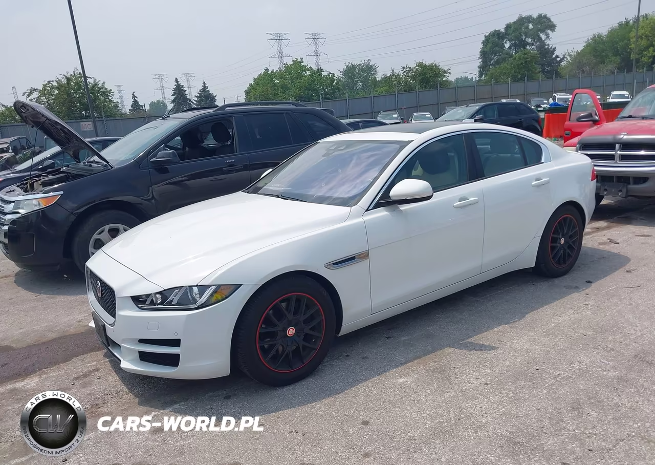 2017 Jaguar Xe 20D Premium VIN:SAJAD4BN5HCP10984 - 2