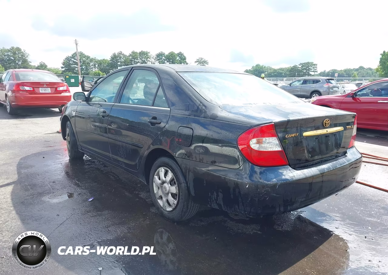2003 Toyota Camry Le VIN:4T1BE32K53U181048 - 3