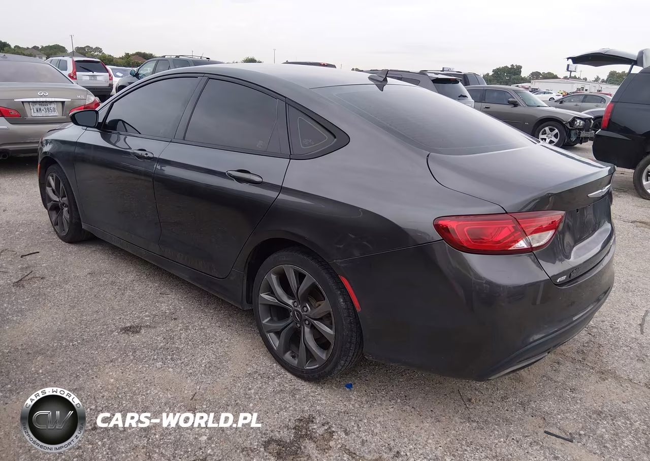 2015 Chrysler 200 S VIN:1C3CCCDG2FN639218 - 3