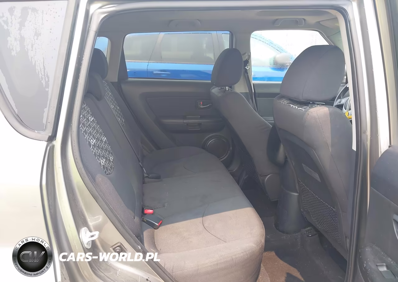 2011 Kia Soul + VIN:KNDJT2A21B7312832 - 8