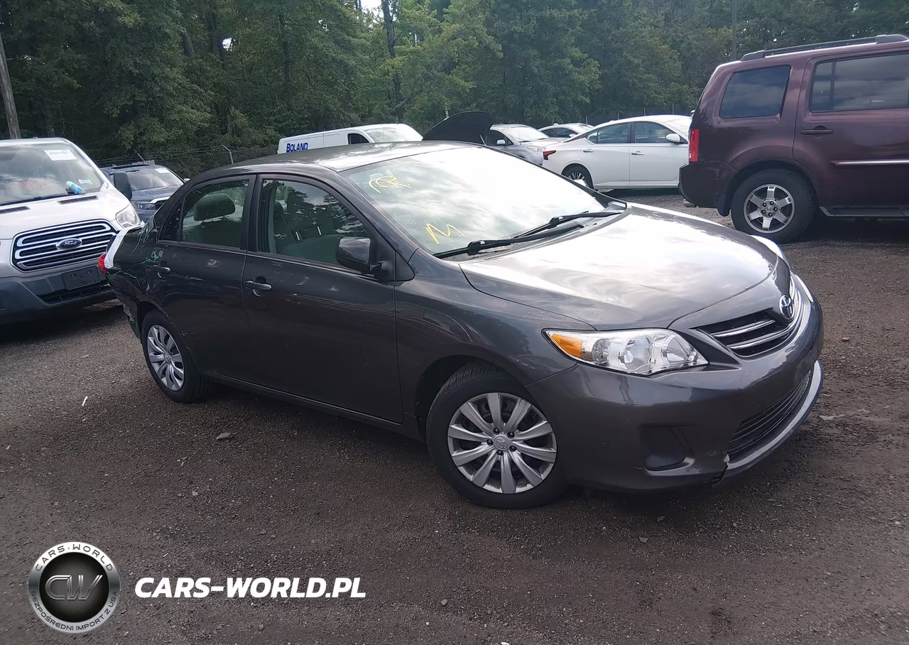 2013 Toyota Corolla Le – zdjęcie 1 z 16