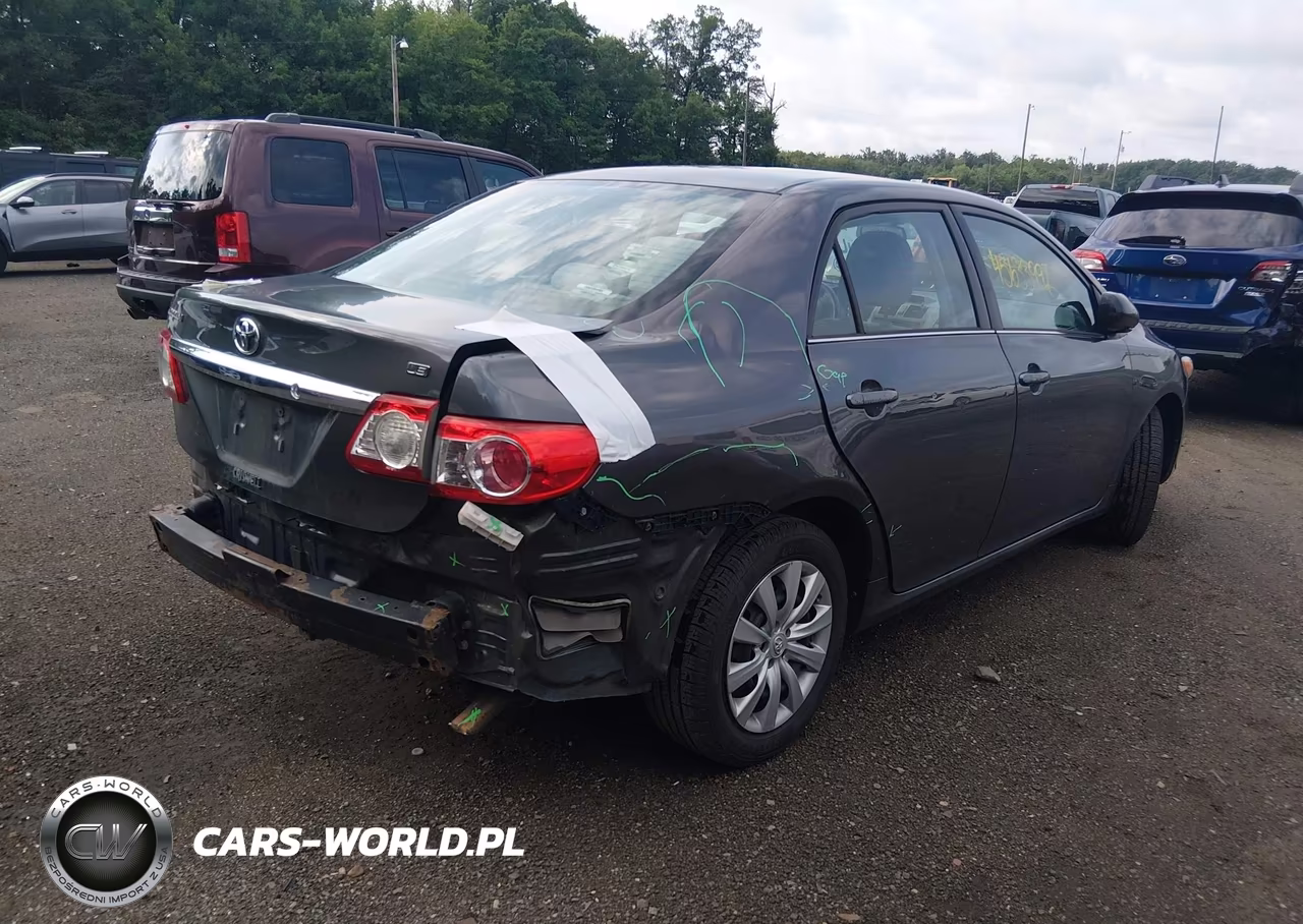 2013 Toyota Corolla Le VIN:2T1BU4EE0DC063443 - 4