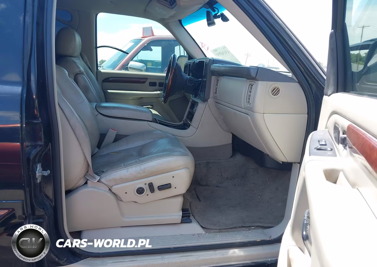 2005 Cadillac Escalade Standard VIN:1GYEK63N55R202842 - 5