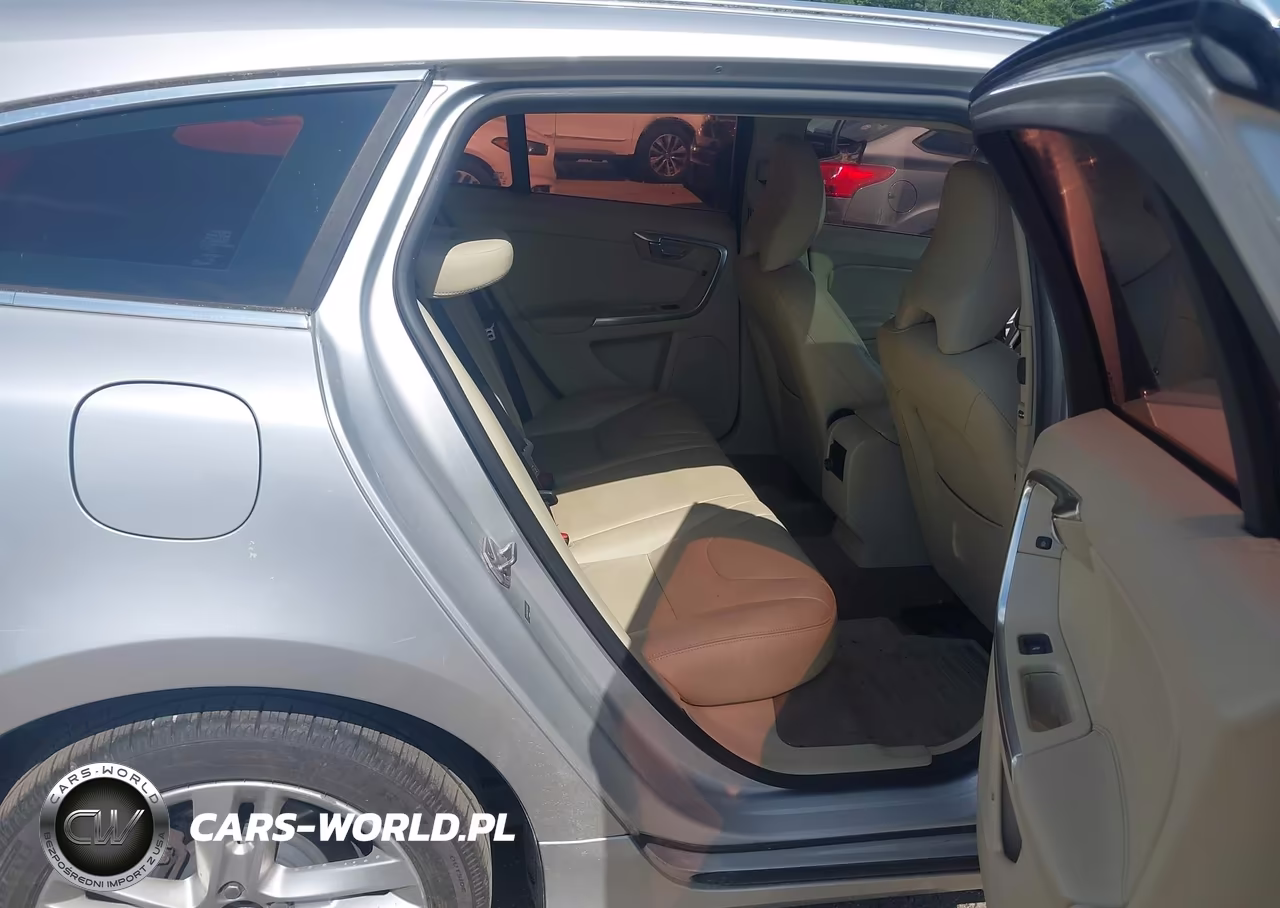 2015 Volvo V60 T5 Premier VIN:YV140MEB5F1203160 - 8