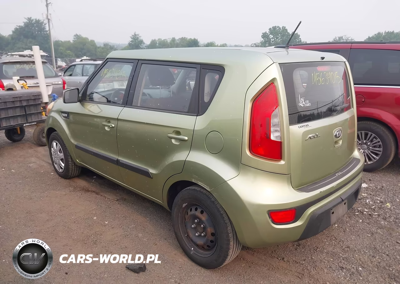 2013 Kia Soul VIN:KNDJT2A59D7521233 - 3
