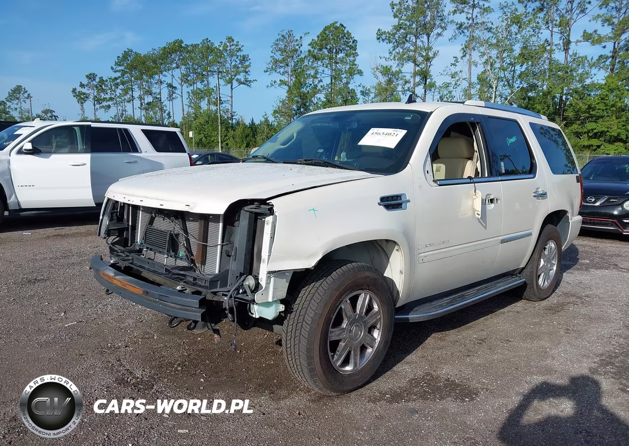 2007 Cadillac Escalade Standard VIN:1GYEC638X7R379087 - 2