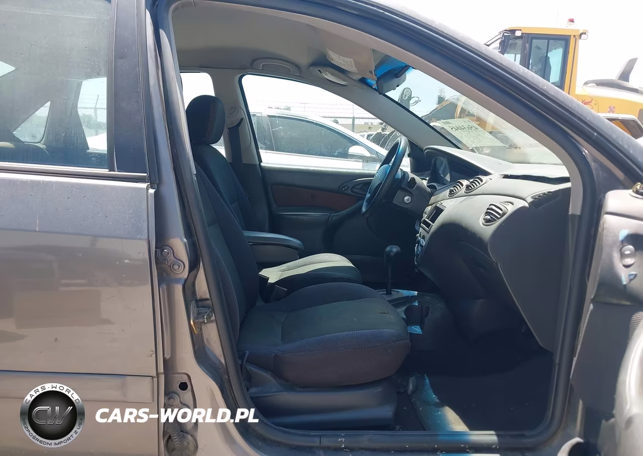 2002 Ford Focus VIN:1FAFP38372W318452 - 5