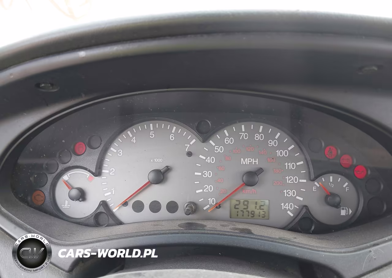 2002 Ford Focus VIN:1FAFP38372W318452 - 7