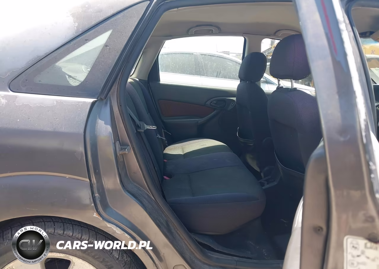 2002 Ford Focus VIN:1FAFP38372W318452 - 8