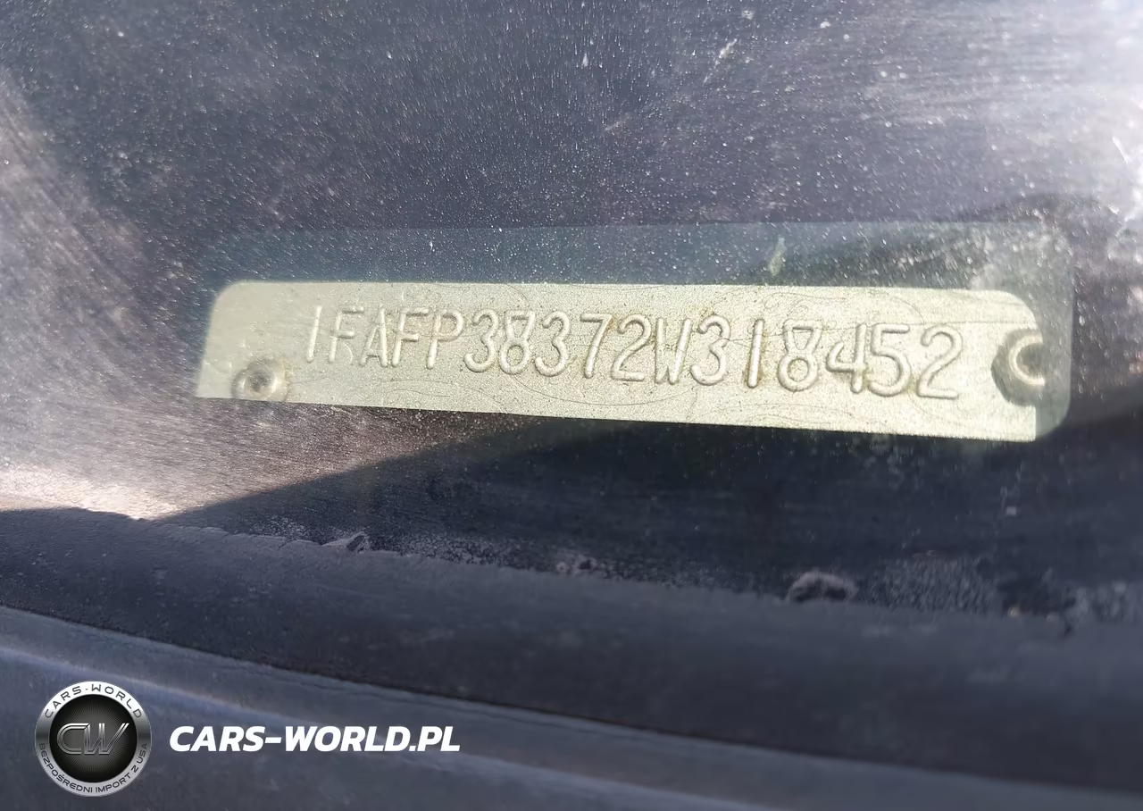 2002 Ford Focus VIN:1FAFP38372W318452 - 9