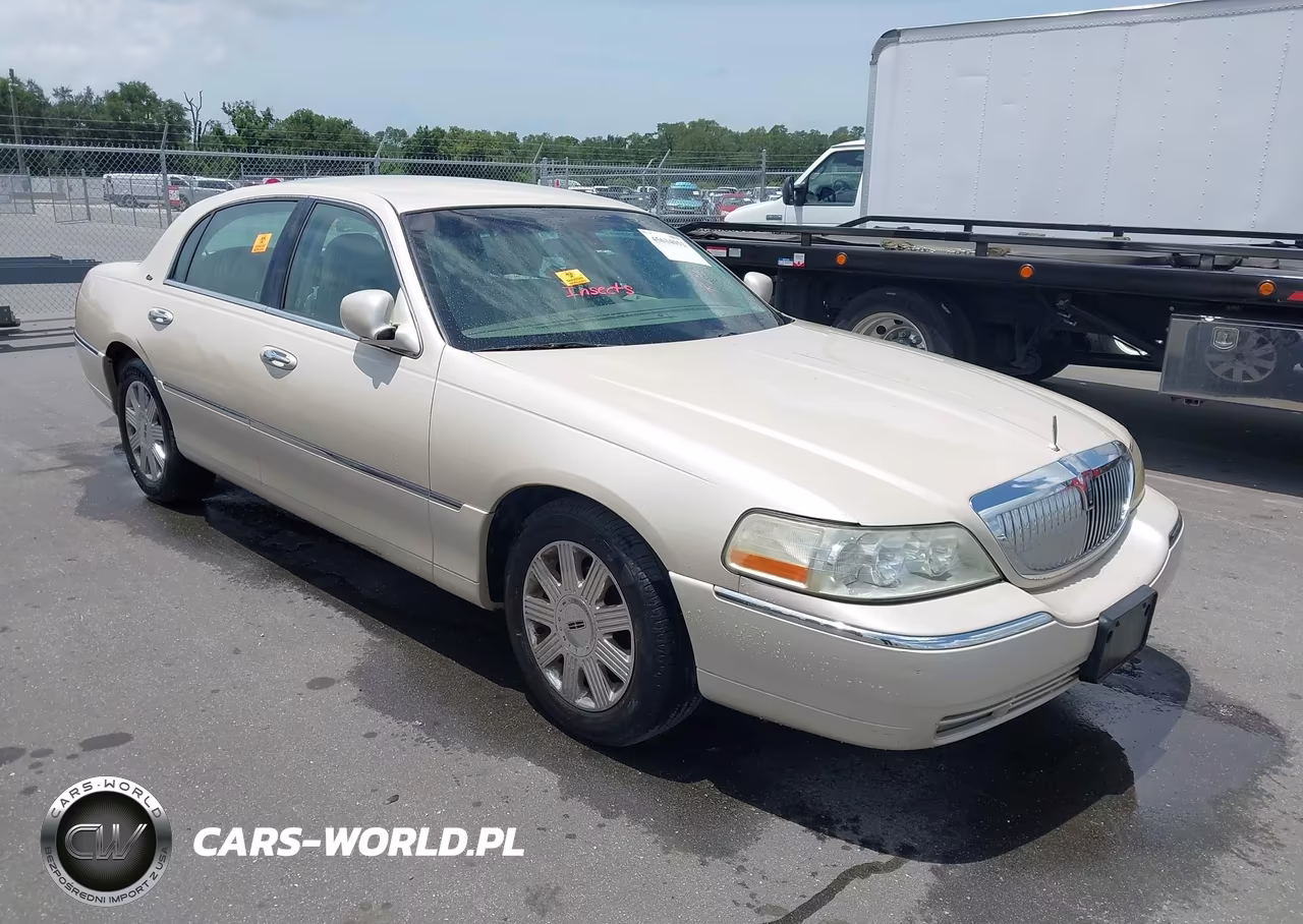 2003 Lincoln Town Car Cartier