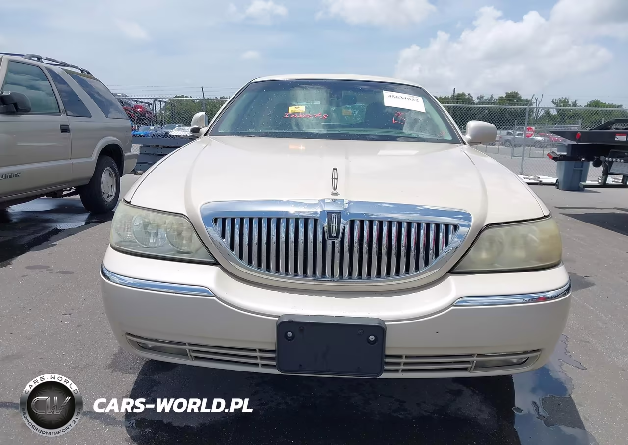 2003 Lincoln Town Car Cartier VIN:1LNHM83W93Y653577 - 6