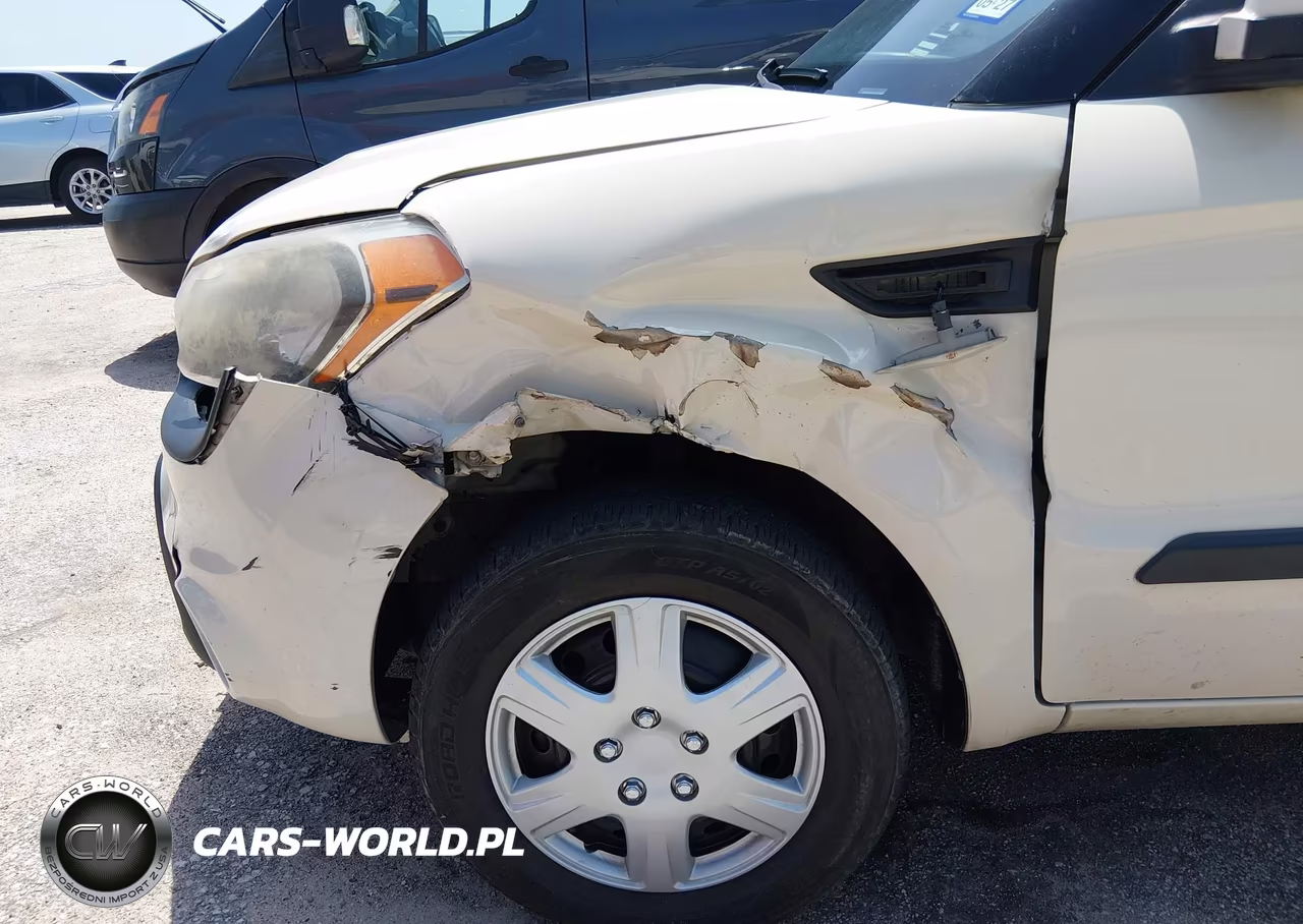 KIA SOUL VIN:KNDJT2A50C7405658 - 6