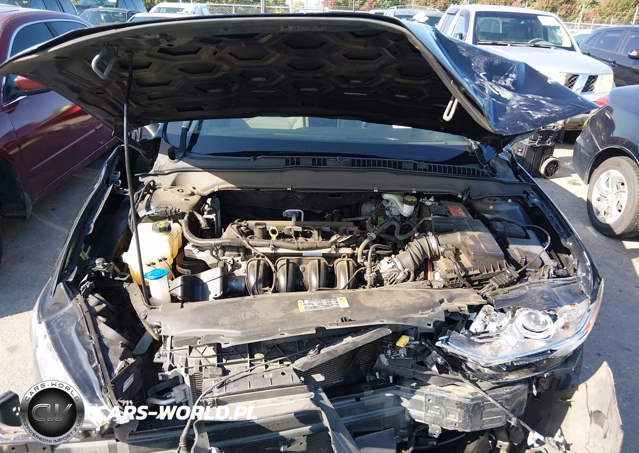 2019 Ford Fusion S VIN:3FA6P0G7XKR170321 - 10