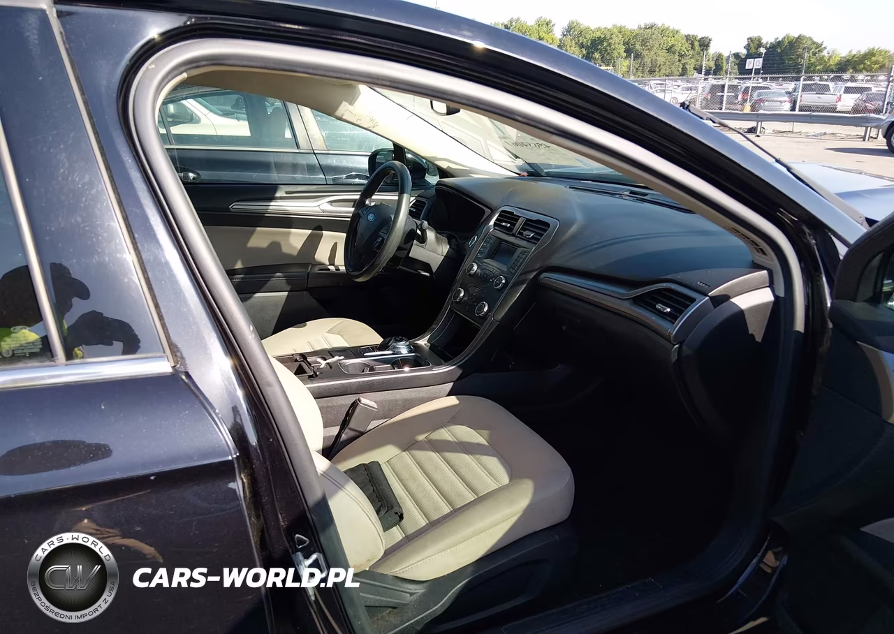 2019 Ford Fusion S VIN:3FA6P0G7XKR170321 - 5