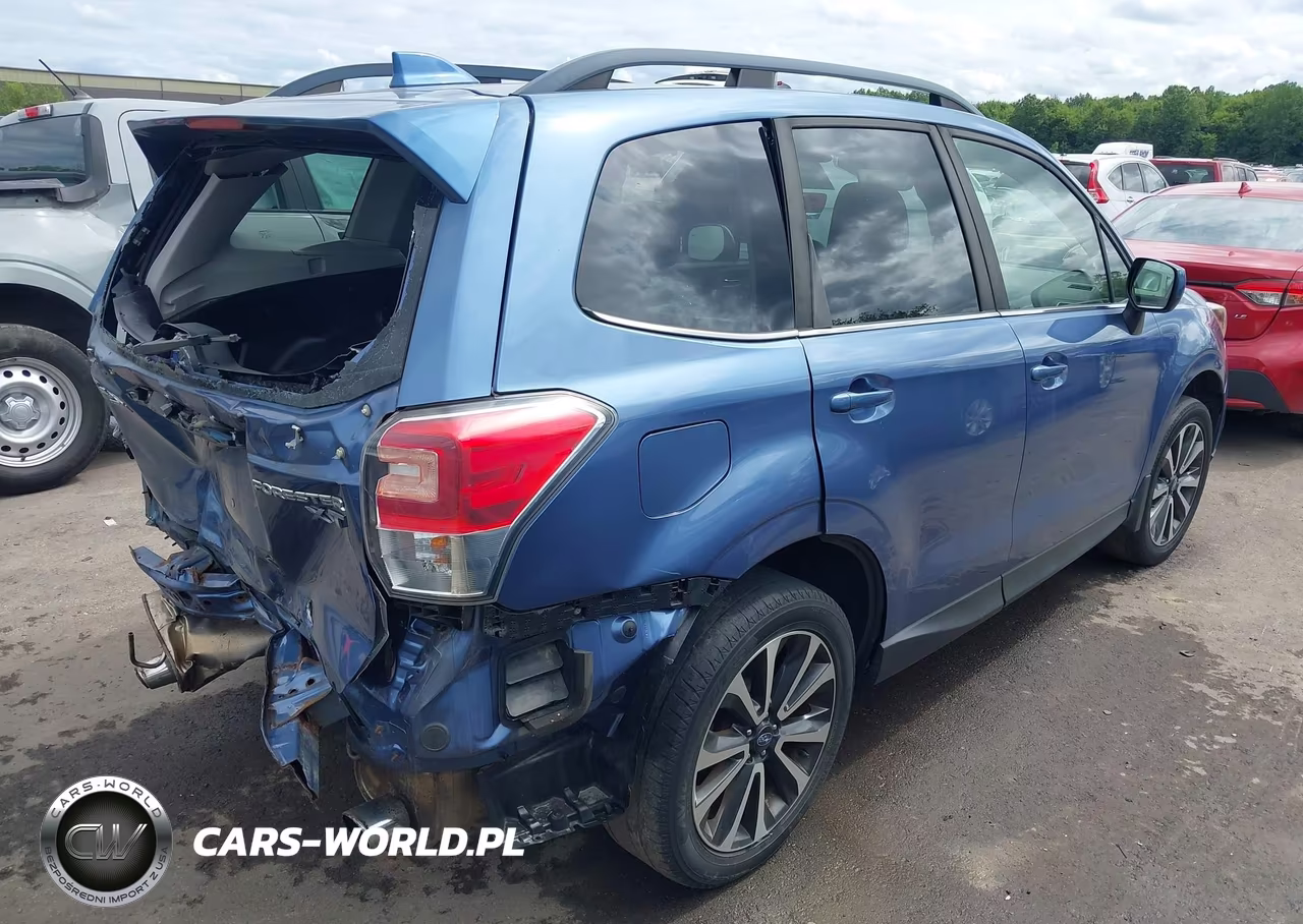 2017 Subaru Forester 2.0Xt Premium VIN:JF2SJGEC6HH402332 - 4
