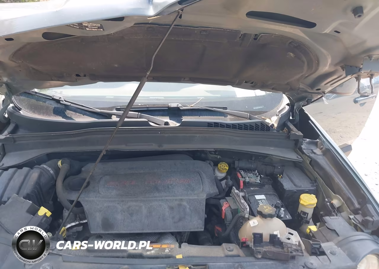 2018 Jeep Renegade Latitude 4X4 VIN:ZACCJBBB5JPG72264 - 10