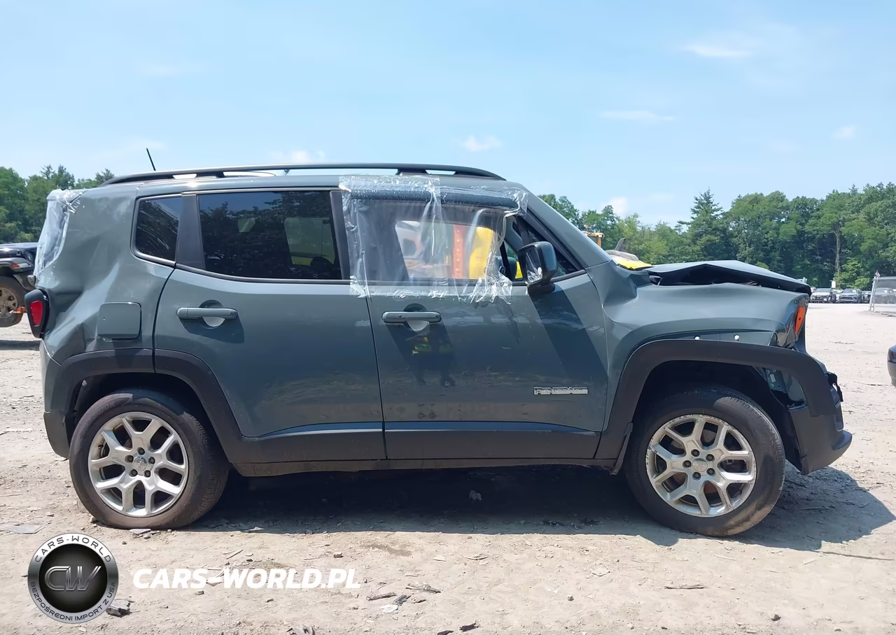 2018 Jeep Renegade Latitude 4X4 VIN:ZACCJBBB5JPG72264 - 13