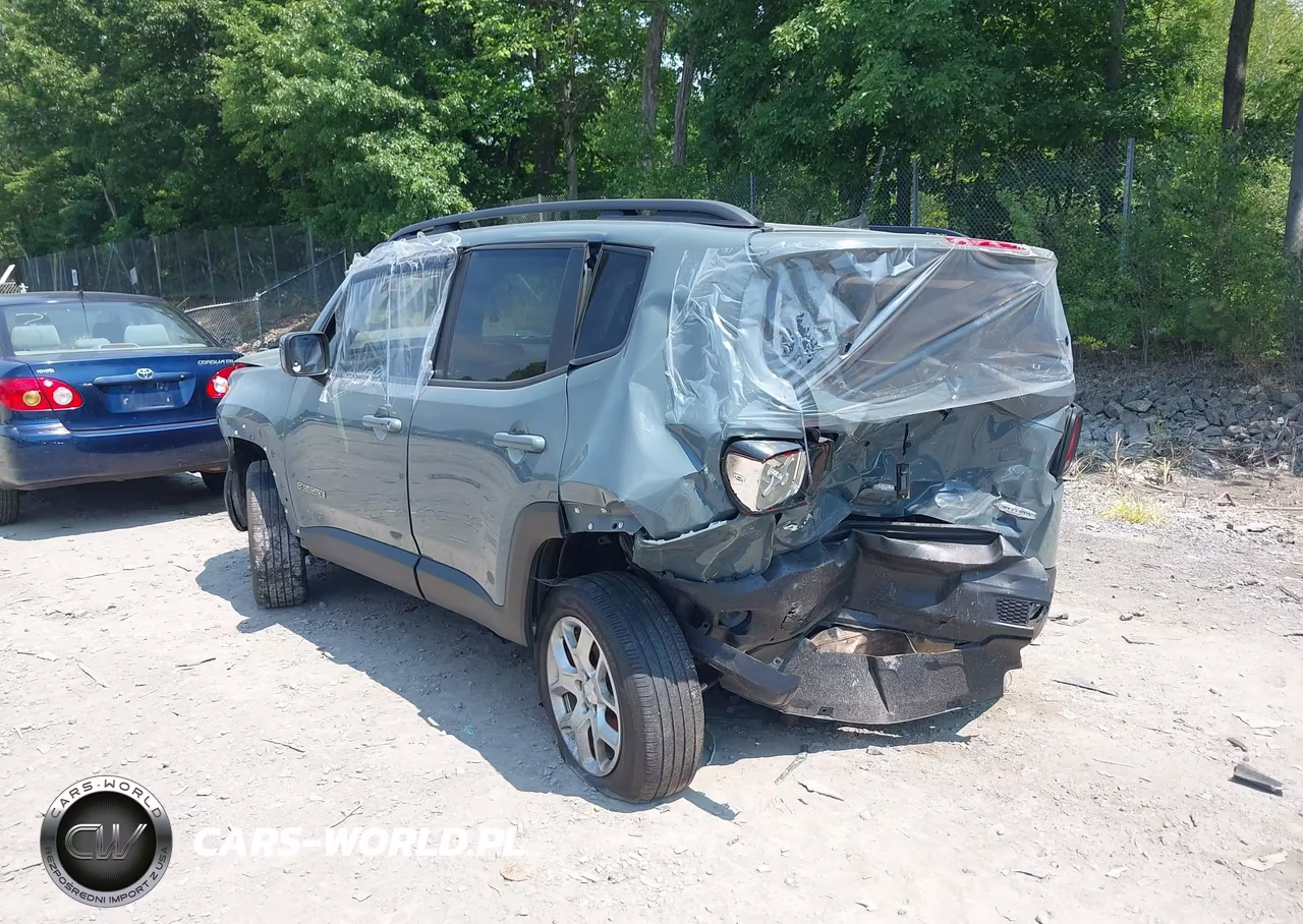 2018 Jeep Renegade Latitude 4X4 VIN:ZACCJBBB5JPG72264 - 3