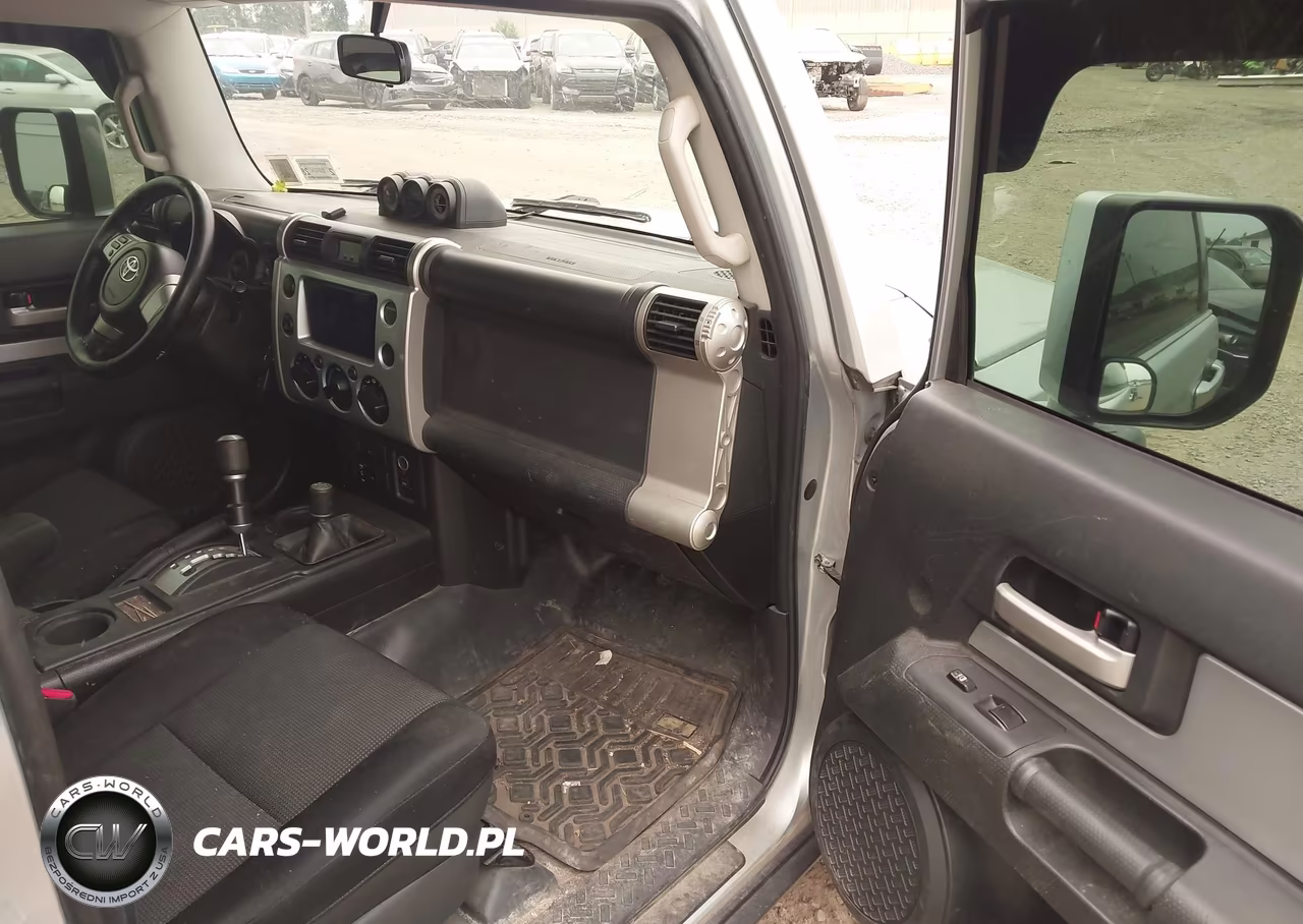 2007 Toyota Fj Cruiser VIN:JTEBU11FX70062517 - 5