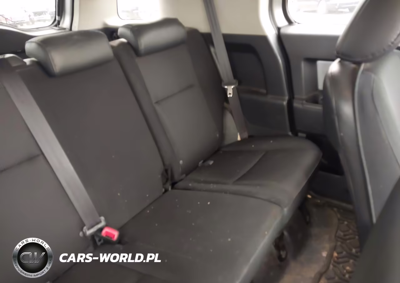 2007 Toyota Fj Cruiser VIN:JTEBU11FX70062517 - 8