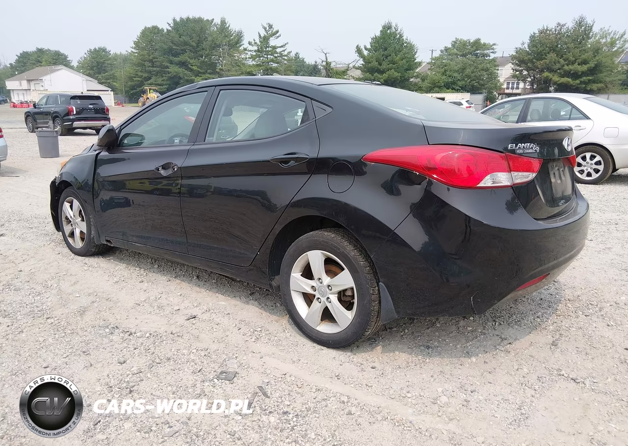 2012 Hyundai Elantra Gls VIN:5NPDH4AE1CH063109 - 3