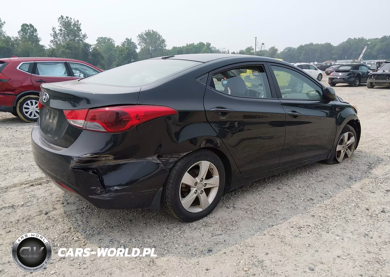 2012 Hyundai Elantra Gls VIN:5NPDH4AE1CH063109 - 4