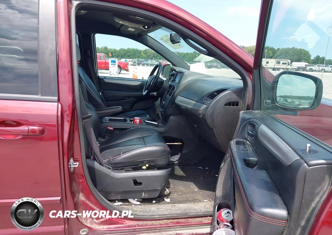 2017 Dodge Grand Caravan Gt VIN:2C4RDGEG5HR711396 - 5